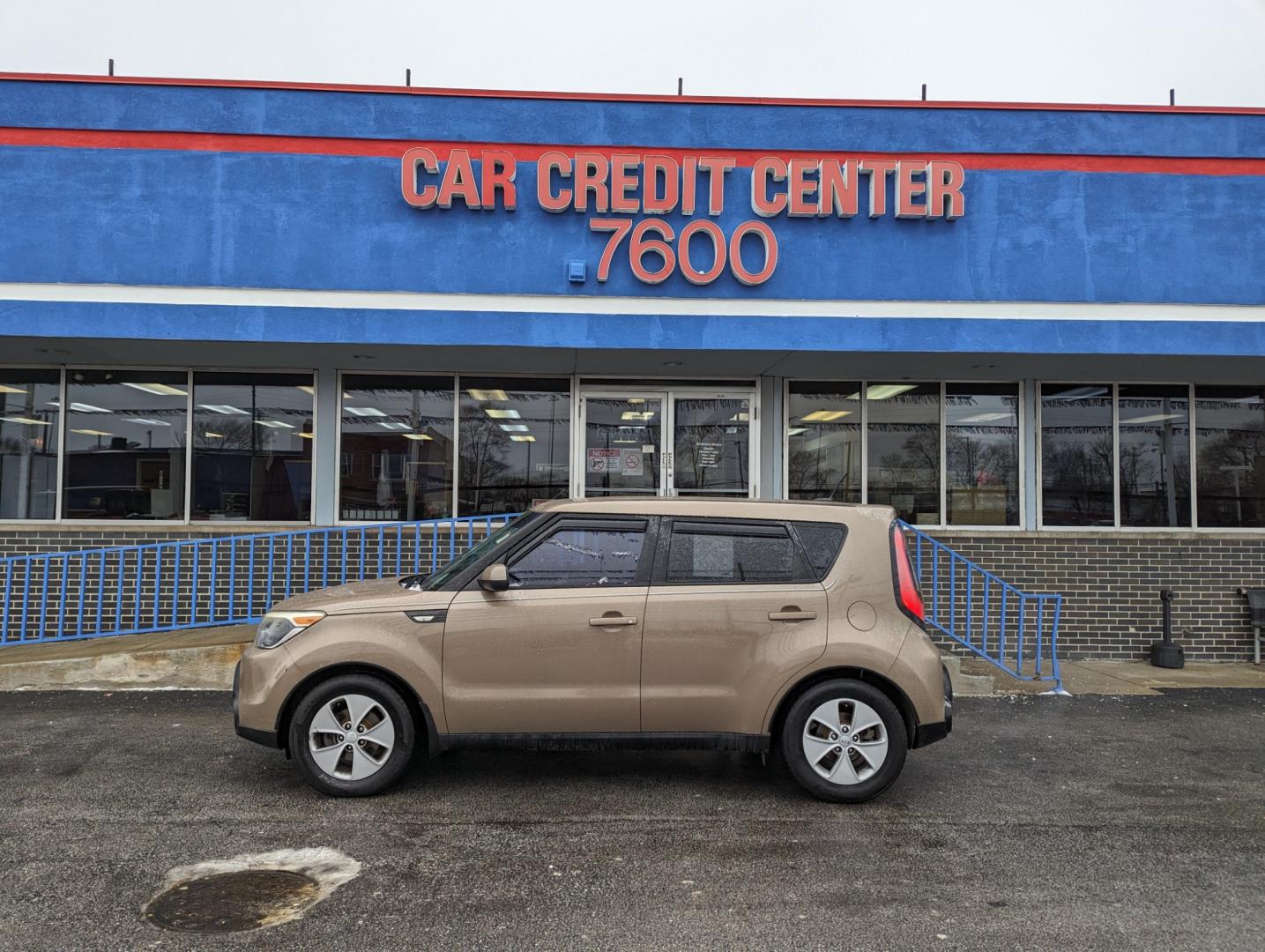 2014 BROWN Kia Soul Base (KNDJN2A20E7) with an 1.6L L4 DOHC 16V engine, located at 7600 S Western Ave., Chicago, IL, 60620, (773) 918-3980, 0.000000, 0.000000 - Photo#0